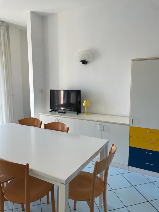 Residence Zeta - Walterigato Apartments Solo Per Famiglie 리도 디 예솔로 외부 사진